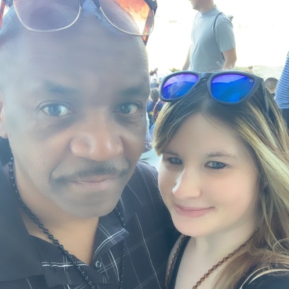 Meet your Posher, Crystal - Picture 4 of 5